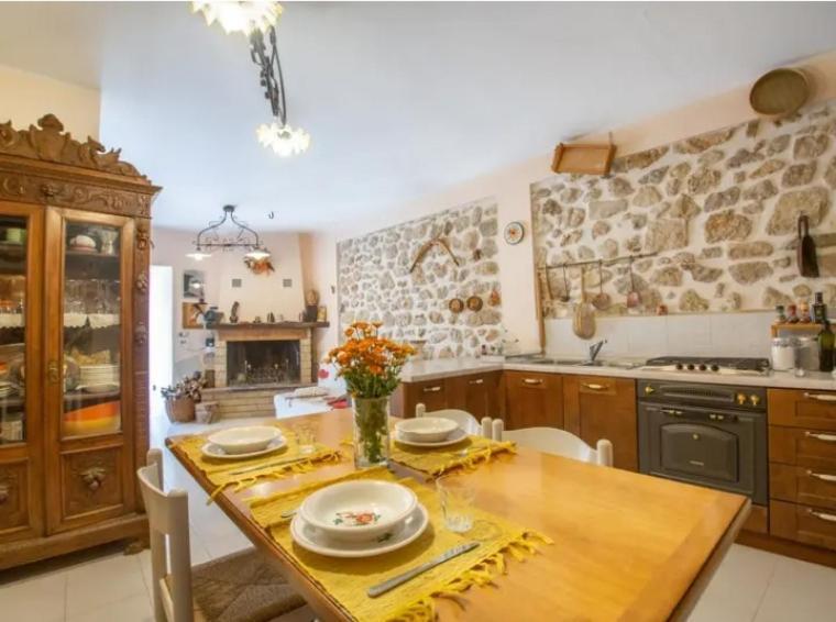 Casa D'aurora Holiday home Pettorano sul Gizio